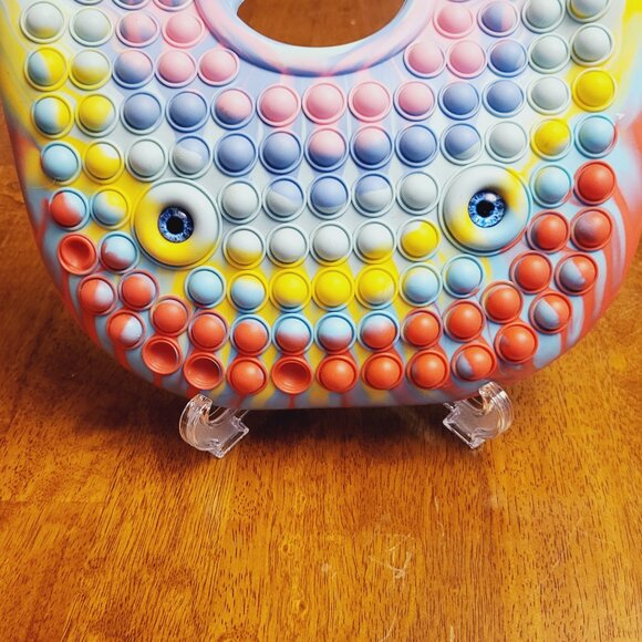 “Fidget” Rainbow Tote/Hanebag ~ NWOT - Picture 2 of 3